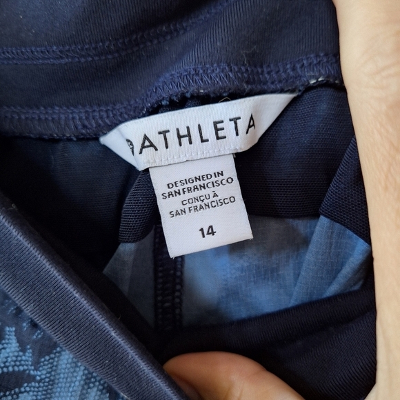 Athleta Womens Trekkie North Joggers in Blue Floral. Size 14 - Picture 2 of 9